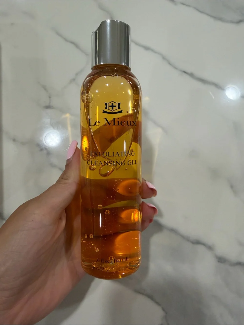 Le mieux Exfoliating Cleansing Gel